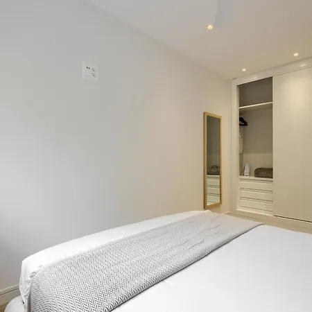 Dobo Madrid Pinar Aptos Temporales Room photo