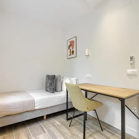 Dobo Madrid Pinar Aptos Temporales Exterior photo