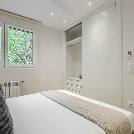 Dobo Madrid Pinar Aptos Temporales Room photo