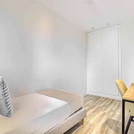 Dobo Madrid Pinar Aptos Temporales Room photo