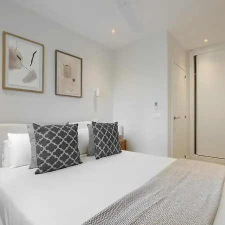 Dobo Madrid Pinar Aptos Temporales Room photo