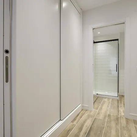 Dobo Madrid Pinar Aptos Temporales Room photo