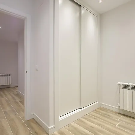 Dobo Madrid Pinar Aptos Temporales Room photo