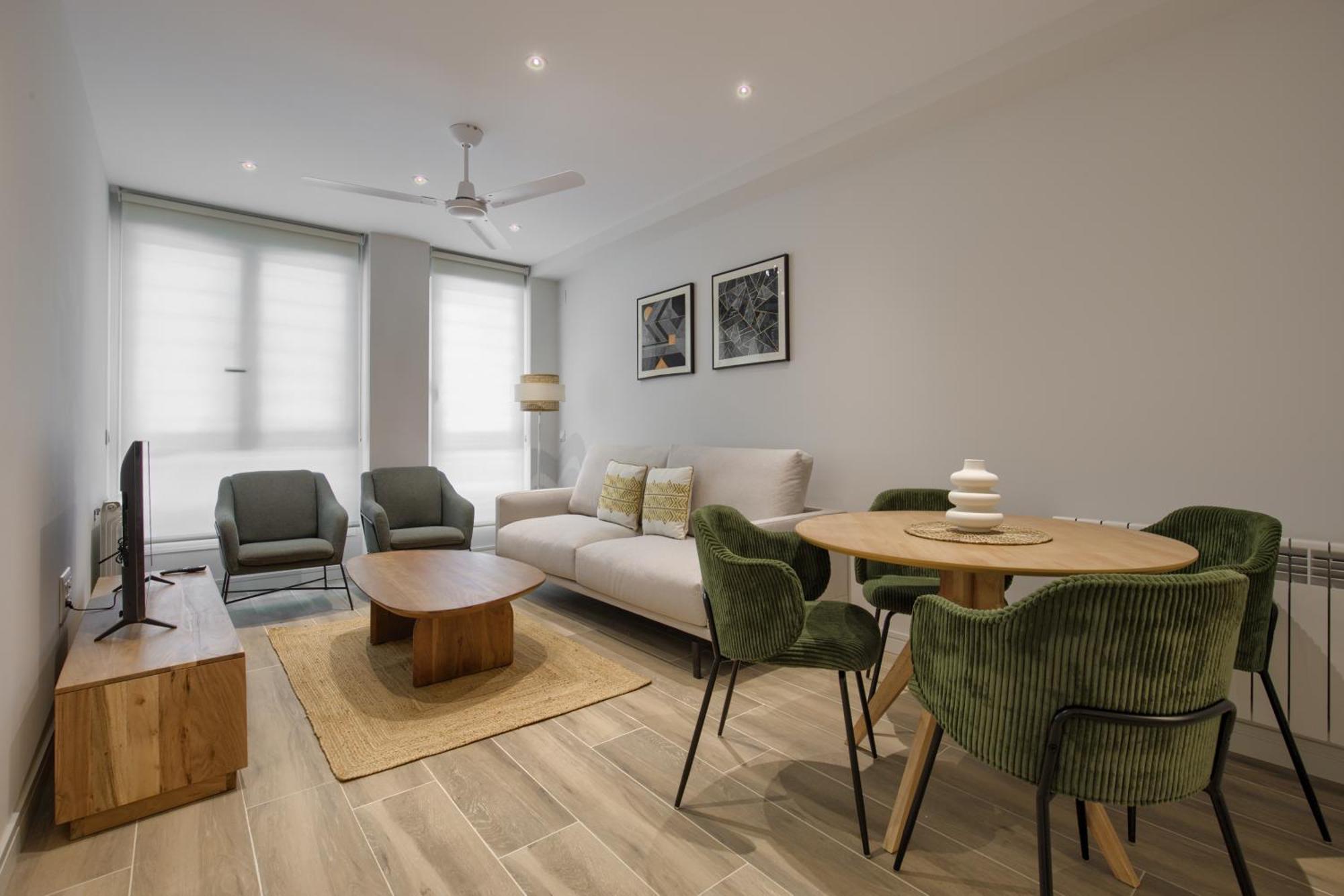 Dobo Pinar Aptos Apartment Madrid